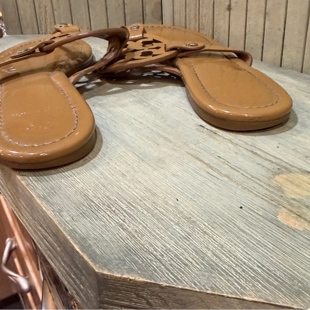 Tory Burch Tan Leather Classic Thong Sandals - Picture 3 of 10